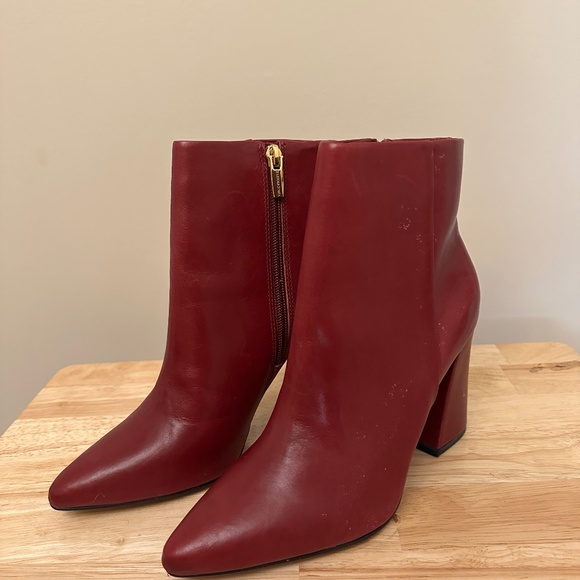 Vince Camuto Leather Deep Red Ankle Boots - Picture 2 of 6